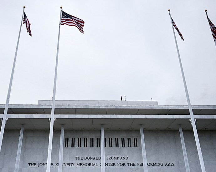 the-traitor’s-marble-fixation-hits-the-kennedy-center’s-armrests