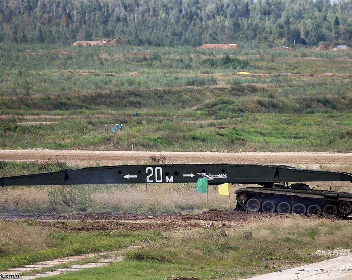 the-river-blocking-russia’s-path-to-kramatorsk—and-the-crude-fix-that-might-work