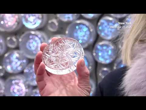 final-crystal-set-on-this-year’s-new-year’s-eve-ball-in-new-york-|-reuters