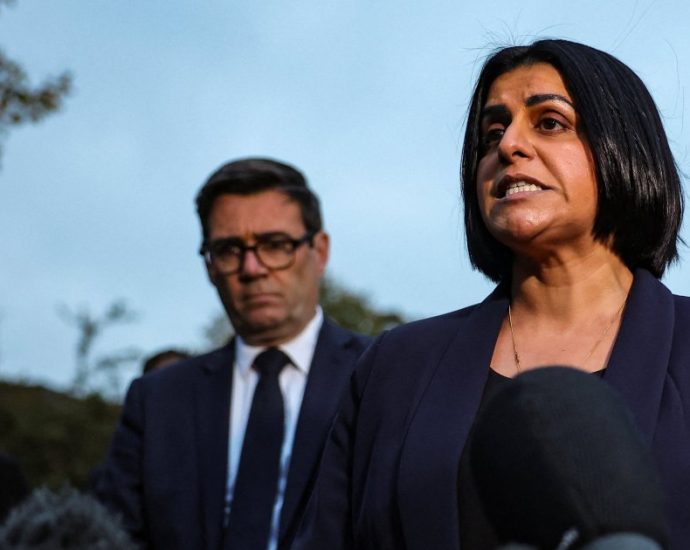 uk-curbs-drc-visas,-announces-migrant-return-deals-with-angola,-namibia