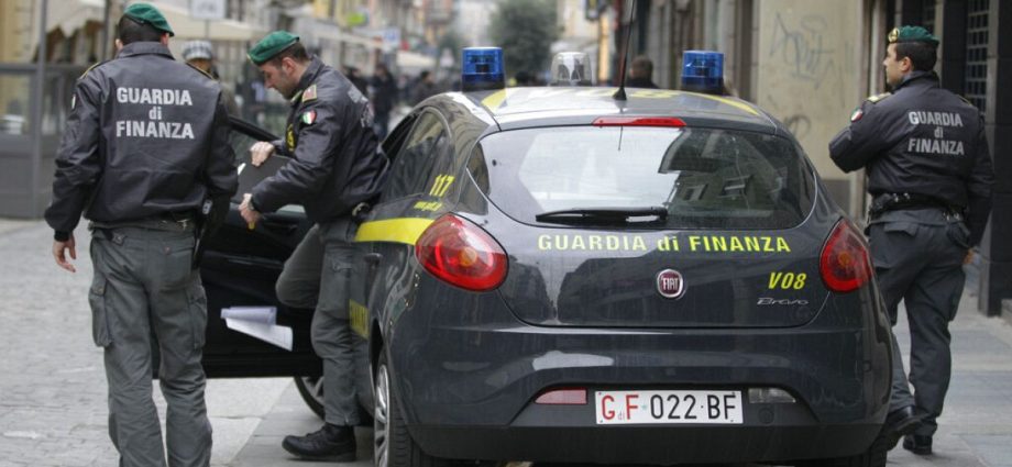 italian-police-arrest-nine-and-seize-e8-million-in-hamas-financing-probe