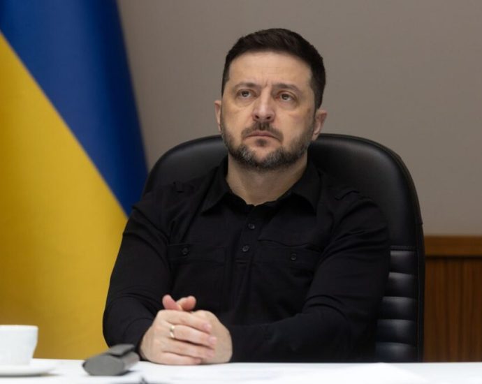 ukraine-won’t-recognize-territorial-changes-“under-any-circumstances,”-zelenskyy-tells-press-before-us-meeting