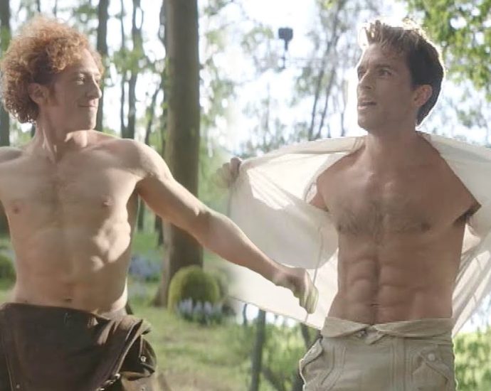 jonathan-bailey-goes-shirtless-in-steamy-cut-wicked:-for-good-scene