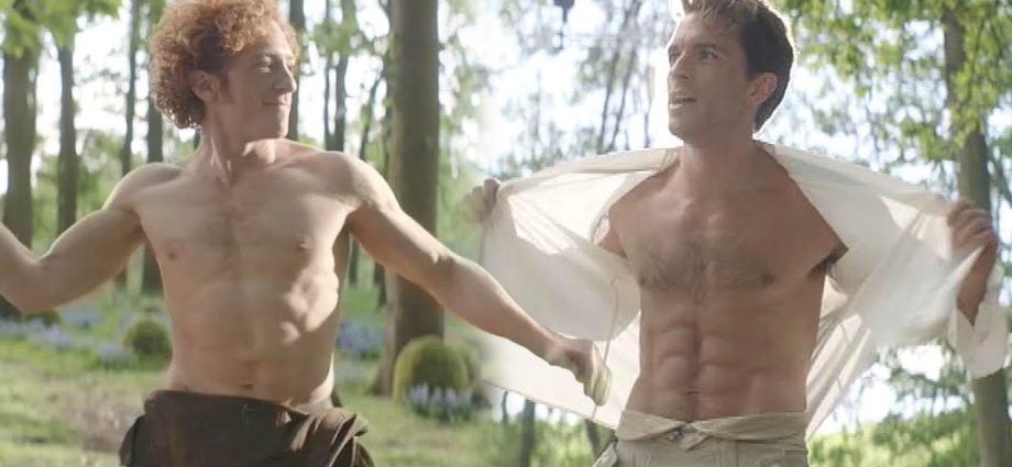 jonathan-bailey-goes-shirtless-in-steamy-cut-wicked:-for-good-scene