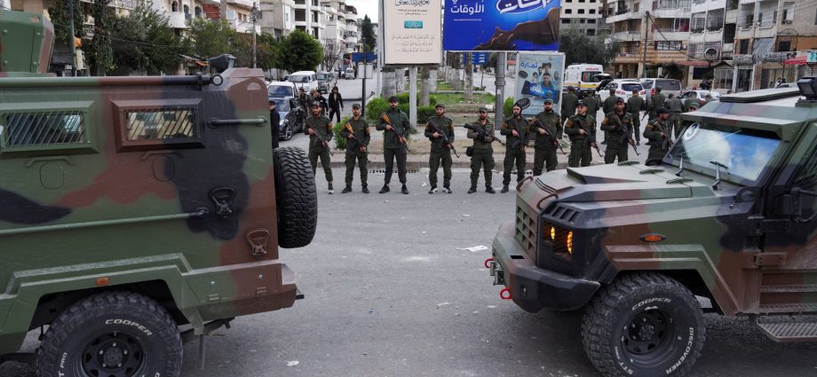 syria-protests-updates:-deadly-clashes-erupt-as-hundreds-demonstrate