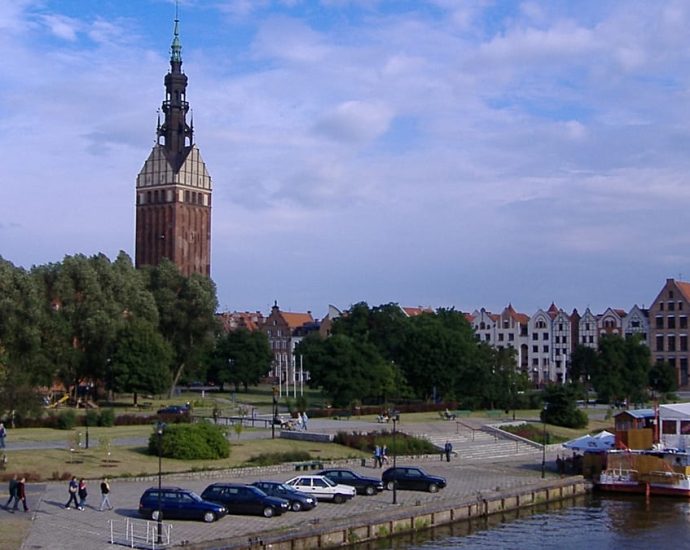 polish-city-of-elblag-placed-on-flood-threat-alert-after-rising-water-levels-of-river