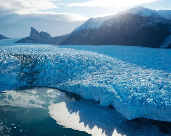 hidden-heat-beneath-greenland-could-change-sea-level-forecasts