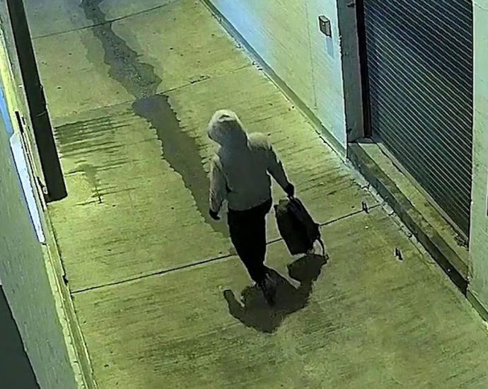 suspect-confesses-to-planting-bombs-near-capitol-before-jan.-6