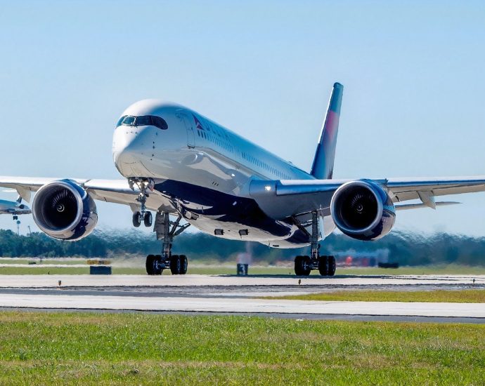 15+-hours-nonstop:-inside-delta-air-lines’-historic-new-long-haul-route