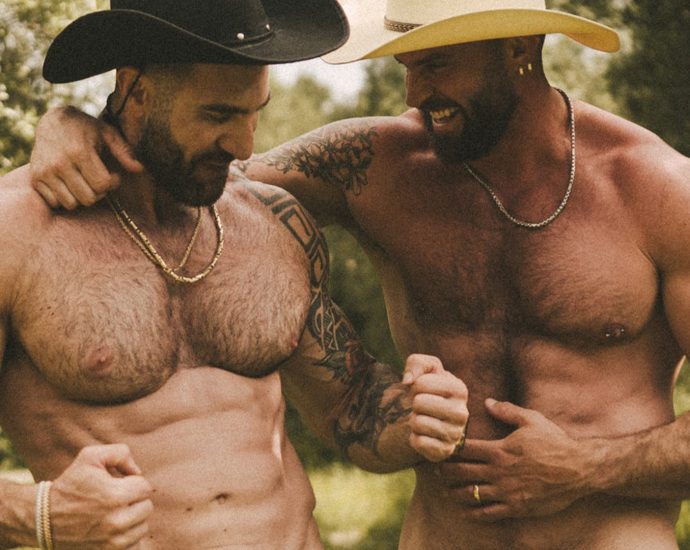 36-risque-portraits-where-desire-meets-fine-art