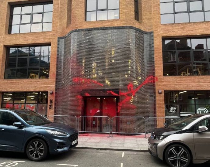 pro-palestine-activists-target-uk-labour-offices-over-hunger-strikers