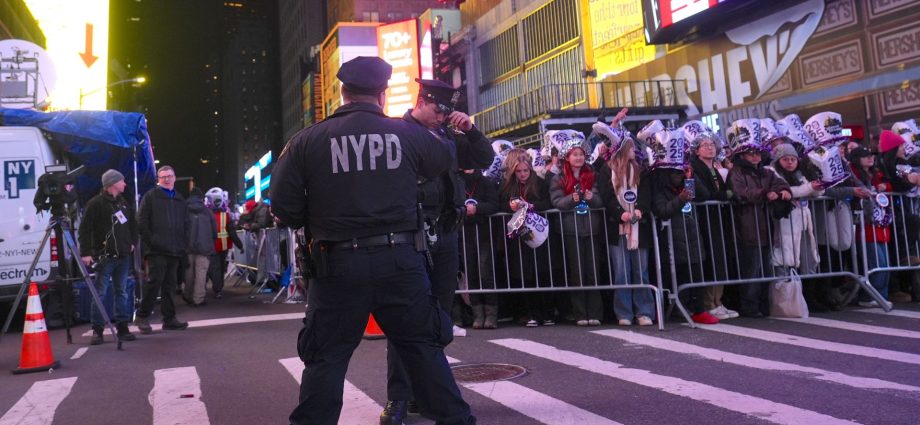 cities-prepare-for-new-year’s-events-as-terror-attack-fears-run-high