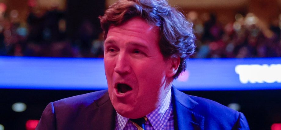 tucker-carlson’s-son-takes-aim-at-his-dad’s-nemesis,-ben-shapiro