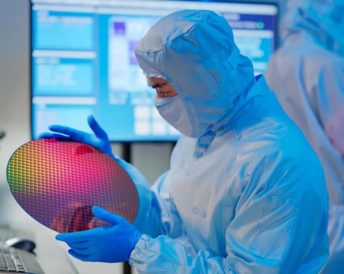 Intel and Nvidia’s superchip plans blend CPUs, GPUs, and big money