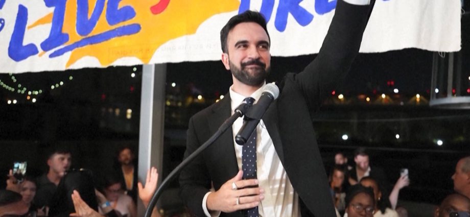 “mayor-for-the-masses”:-can-the-democratic-socialist-movement-that-elected-mamdani-keep-its-momentum?