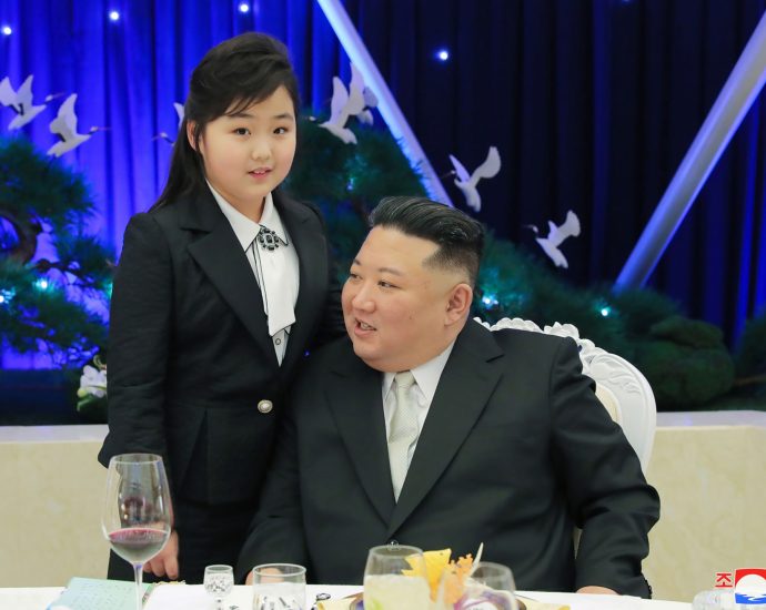 kim-jong-un’s-potential-heir-makes-public-visit-to-n-korean-founder’s-tomb
