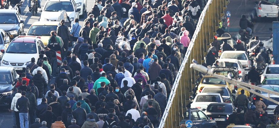 protests-over-iran’s-economy-turn-deadly