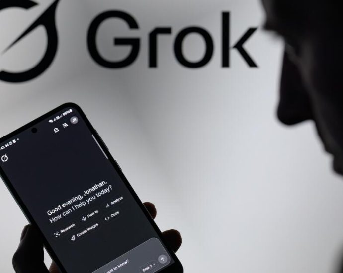 elon-musk-company-bot-apologizes-for-sharing-sexualized-images-of-children