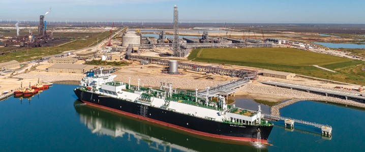 U.S. LNG Exports Break 100 Million Tons in Record 2025