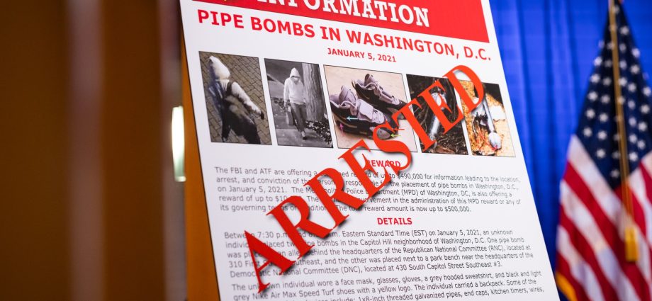 us-judge-orders-dc-pipe-bomb-suspect-to-remain-in-custody-ahead-of-trial