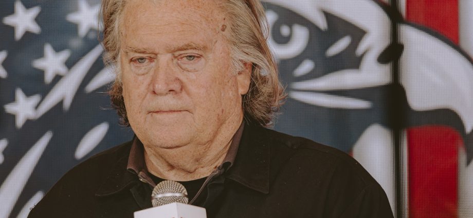 steve-bannon-turns-on-the-traitor-over-his-threat-to-iran