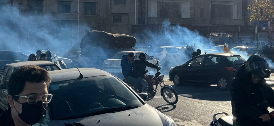 iranians-face-mounting-hardship-as-protests-intensify