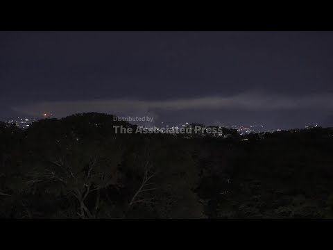 smoke-seen-after-at-least-7-explosions-and-low-flying-aircraft-heard-in-venezuela’s-caracas