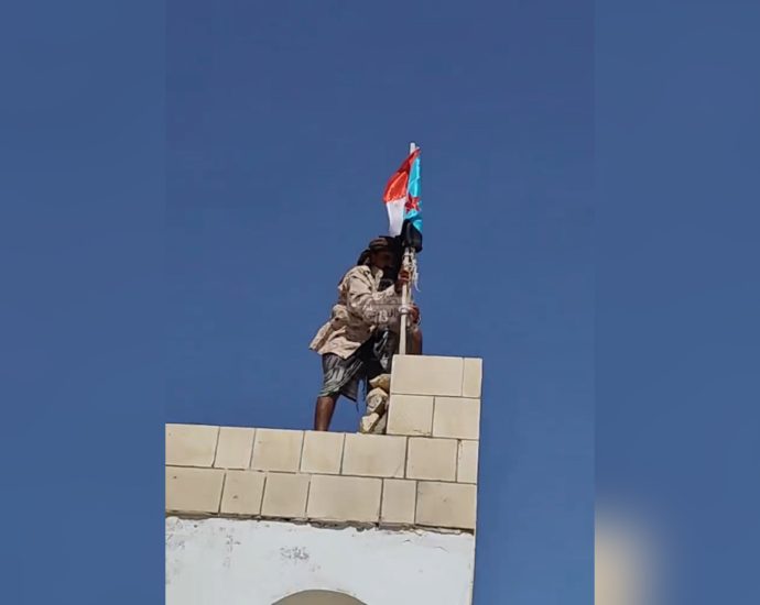 footage-shows-saudi-backed-forces-advancing-in-southern-yemen