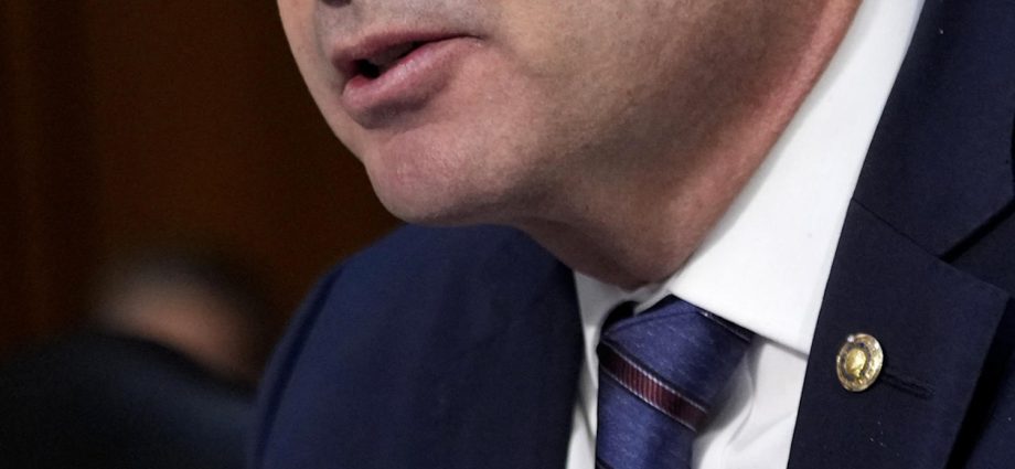 sen.-lee-says-venezuelan-strikes-were-justified