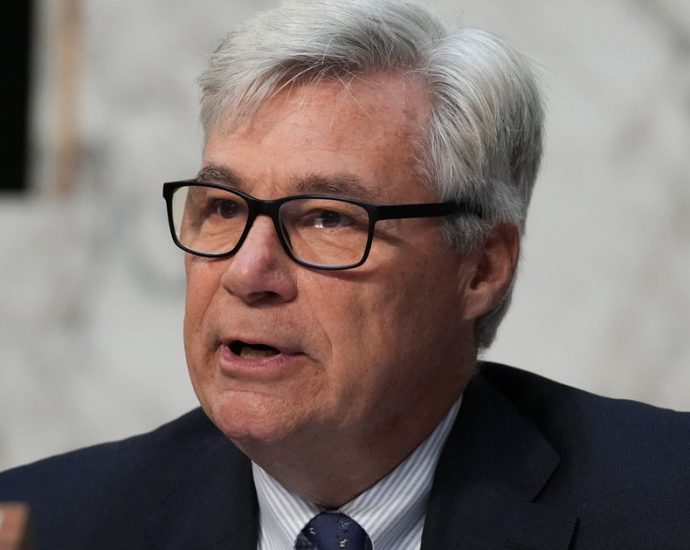 senate-climate-hawks-aren’t-ready-to-stop-talking-about-it