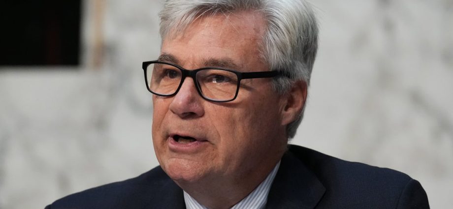 senate-climate-hawks-aren’t-ready-to-stop-talking-about-it