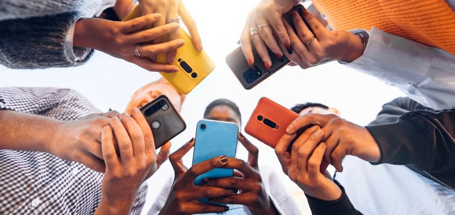 new-virginia-law-limiting-how-long-children-can-use-social-media-takes-effect