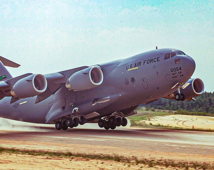 the-aircraft-set-to-replace-the-iconic-c‑17-globemaster-in-us-air-force-service