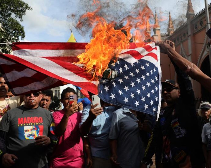 around-the-world,-us.-attacks-on-venezuela-prompt-praise,-anger-—-and-fear