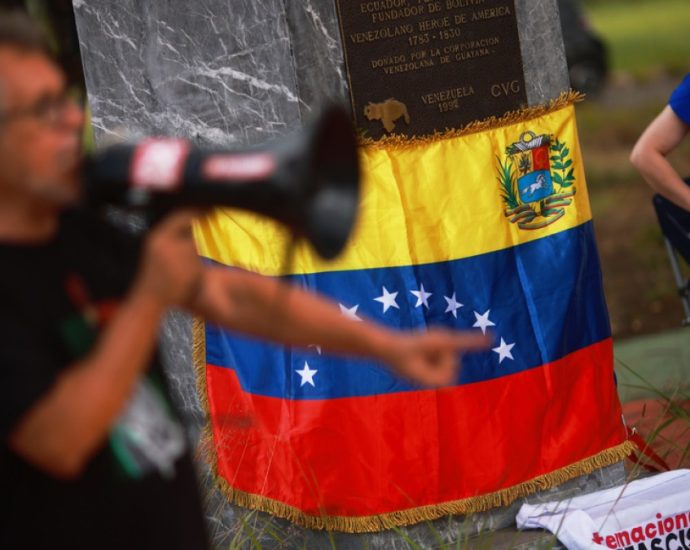 venezuela-temporarily-closes-border-with-brazil-following-us-strike