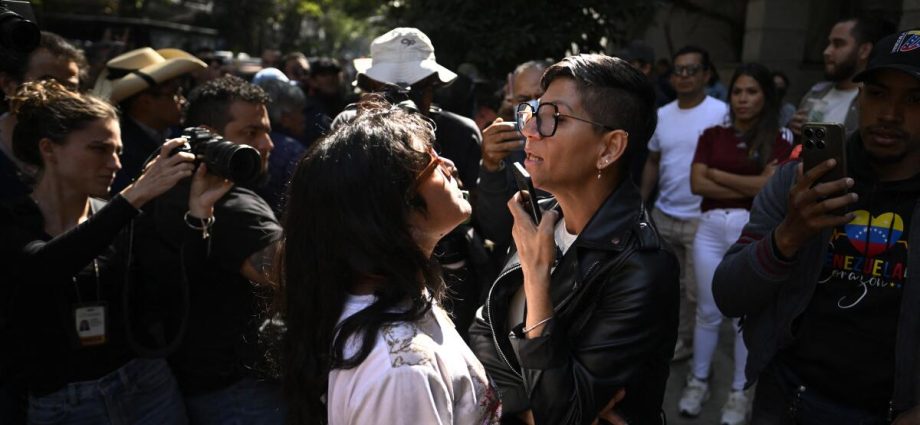 us.-attacks-on-venezuela-prompt-praise,-anger-—-and-fear-among-world-leaders