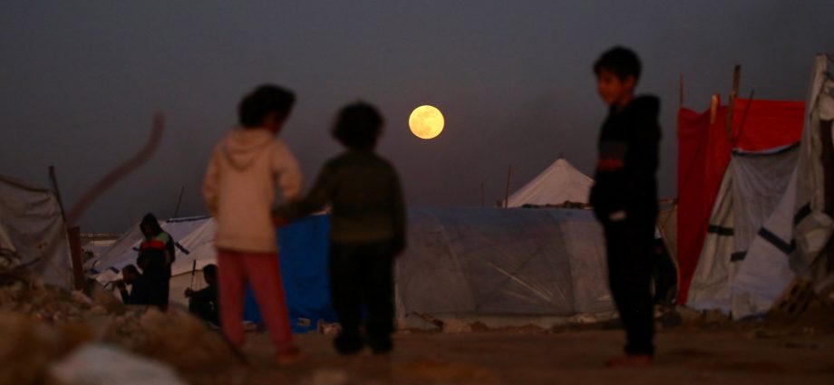 israel-launches-deadly-strikes-in-gaza-in-new-ceasefire-violations