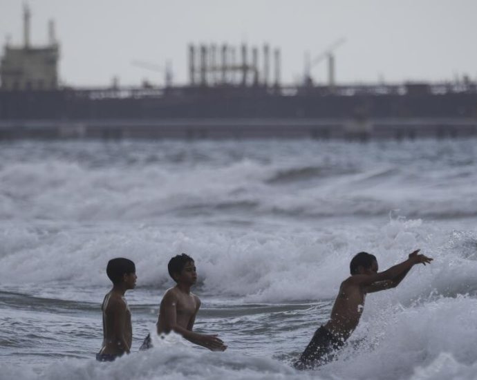 in-venezuela-after-maduro,-a-common-refrain:-the-oil-is-ours