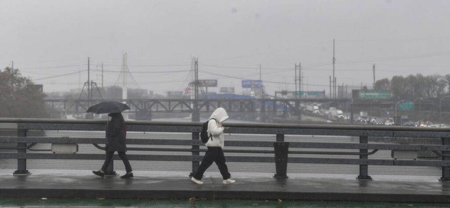 the-real-pain-of-climate-change-is-easy-to-feel,-but-increasingly-difficult-to-study