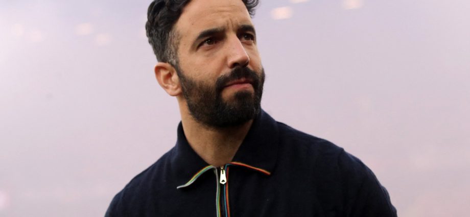 manchester-united-sack-amorim;-fletcher-brought-in-as-interim-manager