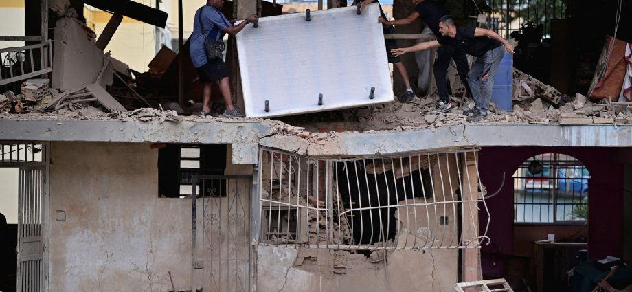 homes-in-venezuela-destroyed-after-us-strike