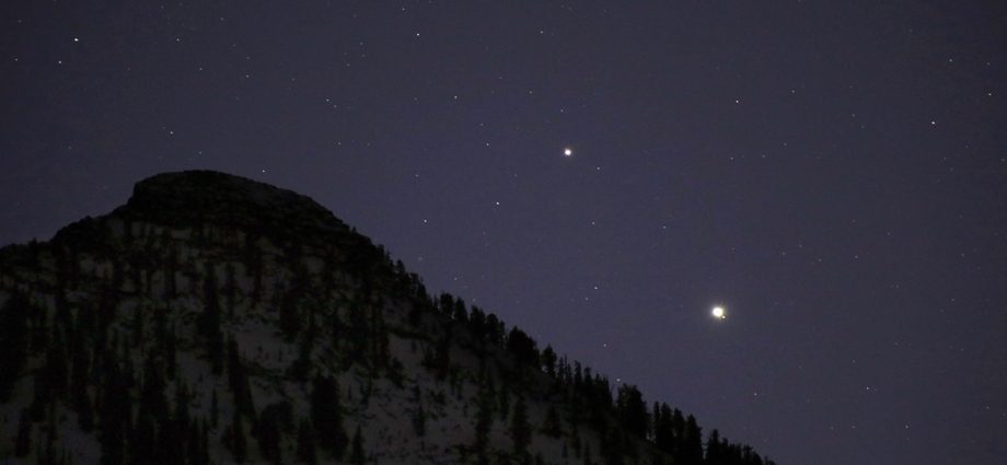 what’s-up:-january-2026-skywatching-tips-from-nasa