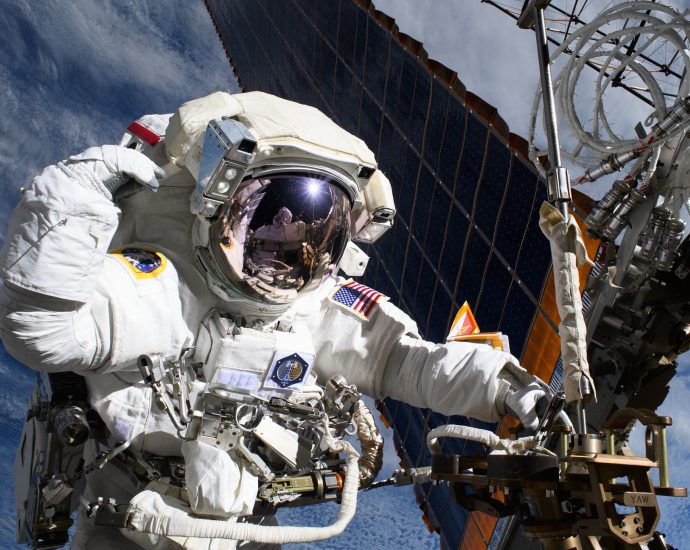 nasa-to-cover-us-spacewalks-94,-95-at-international-space-station