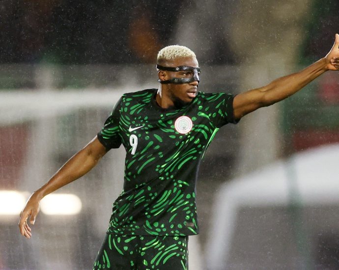 osimhen-double-for-nigeria-downs-mozambique-to-seal-afcon-quarterfinal-spot