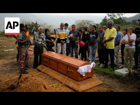 relatives-bury-the-victim-of-us-strikes-in-venezuela
