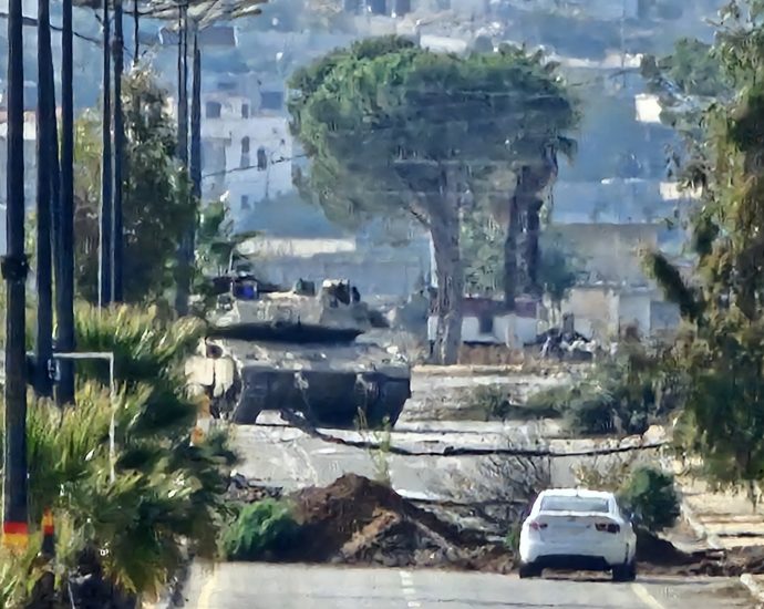 israeli-army-vehicles-enter-quneitra-countryside-village-in-southern-syria