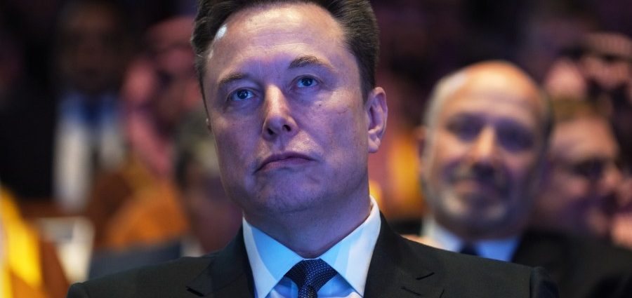 musk’s-ai-chatbot-faces-global-backlash-over-sexualized-images-of-women-and-children