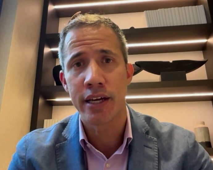 venezuela’s-former-opposition-leader-juan-guaido-denounces-delcy-rodriguez
