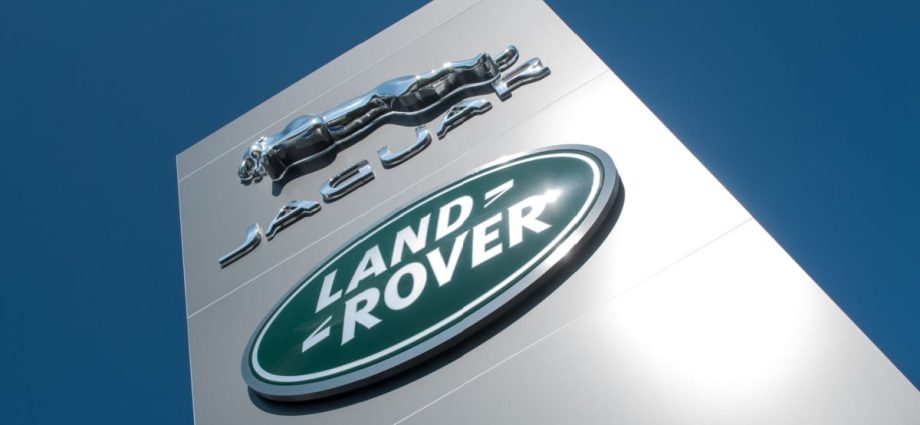 jaguar-land-rover-wholesale-volumes-plummet-43%-in-cyberattack-aftermath