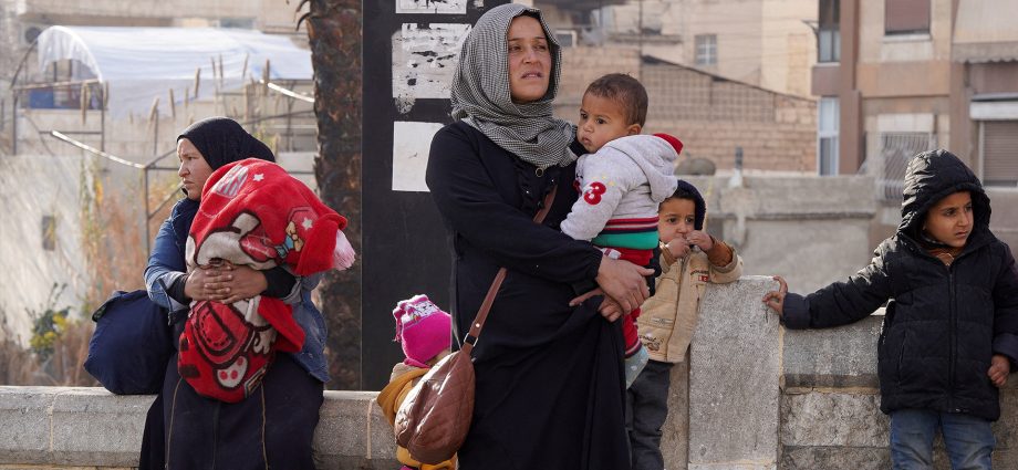 thousands-flee-fighting-in-syria’s-aleppo